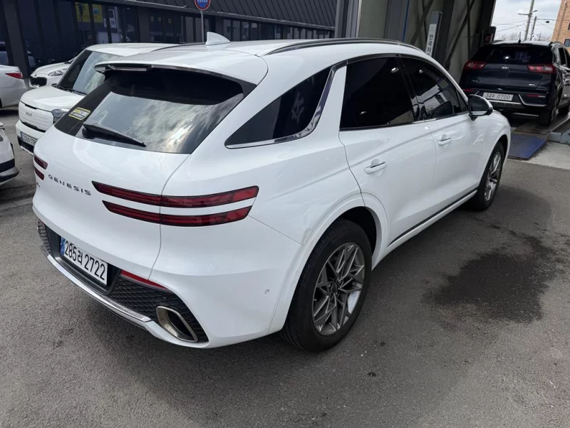 Genesis GV70