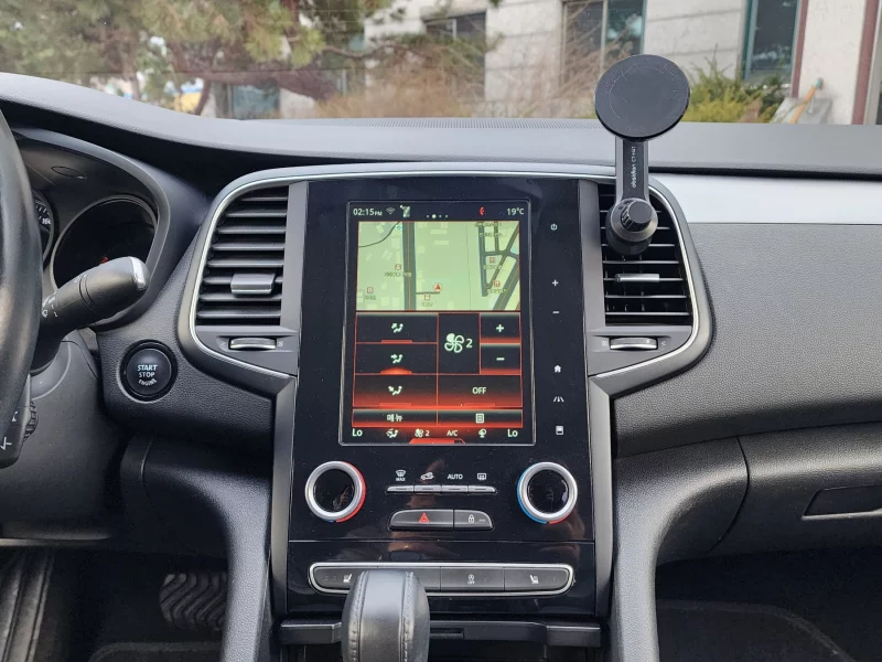 Renault SM6