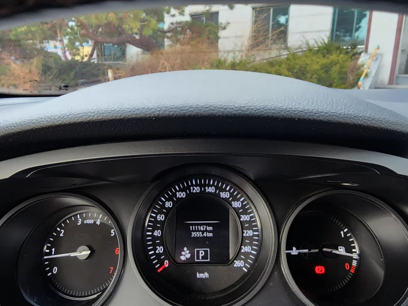 Renault SM6