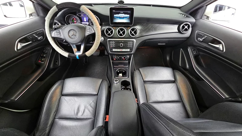 Mercedes-Benz GLA-Class