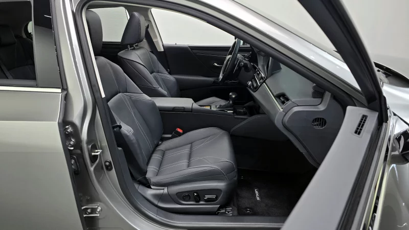 Lexus ES300h