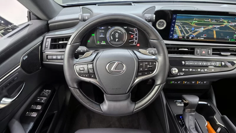 Lexus ES300h