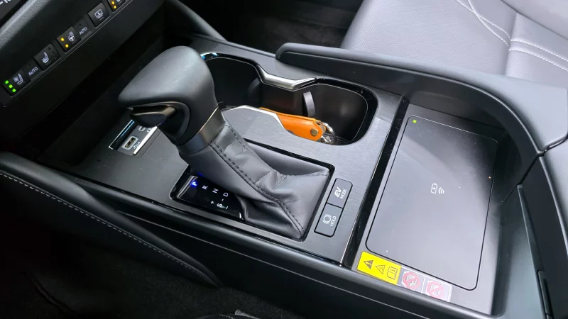 Lexus ES300h