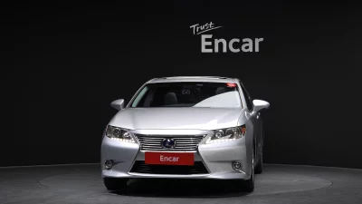Lexus ES300h