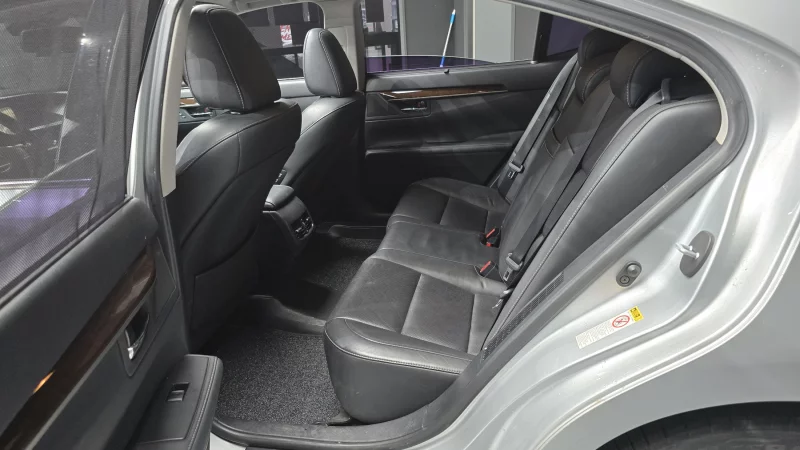Lexus ES300h