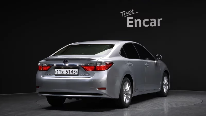 Lexus ES300h