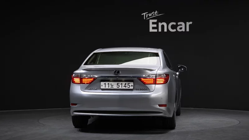 Lexus ES300h