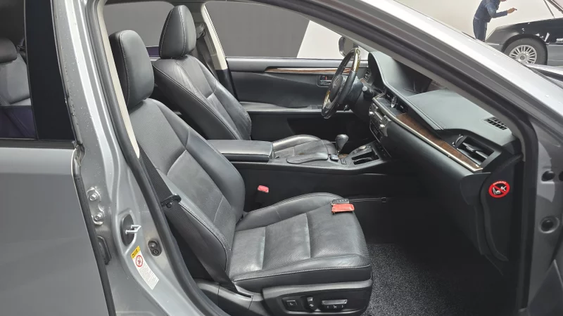 Lexus ES300h