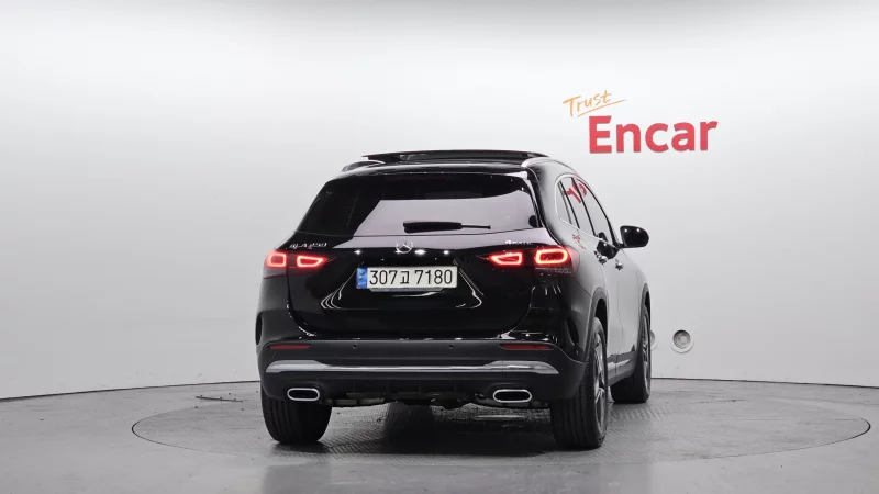 Mercedes-Benz GLA-Class