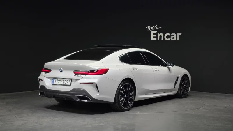 BMW 8-Series