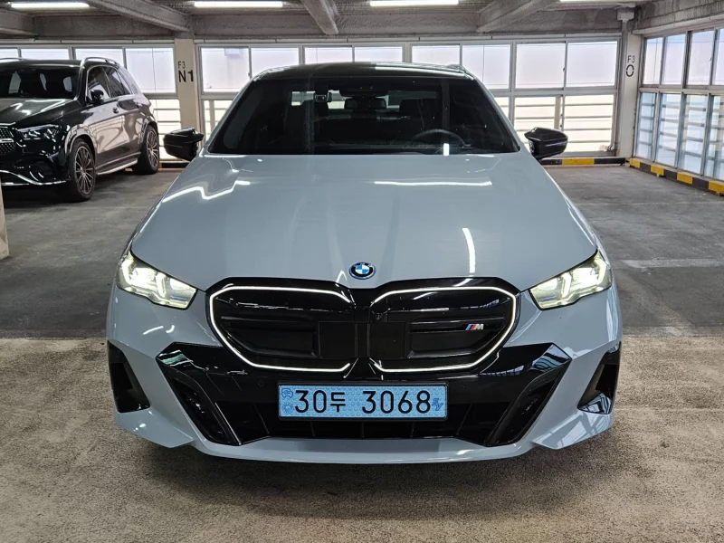 BMW i5