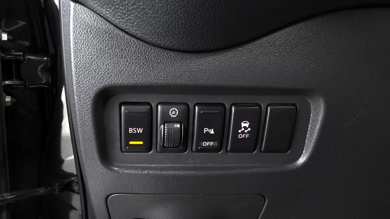Renault QM5