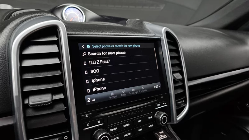 Porsche CAYENNE