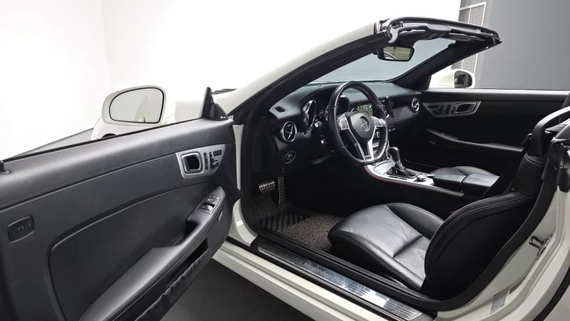 Mercedes-Benz SLK-Class