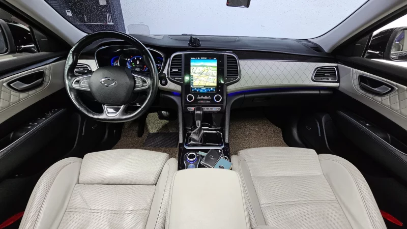 Renault SM6