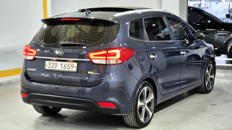 Kia Carens