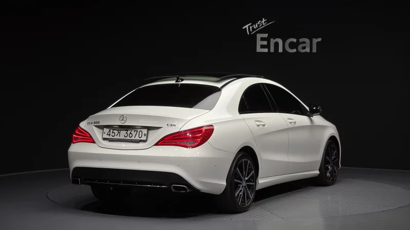 Mercedes-Benz CLA-Class
