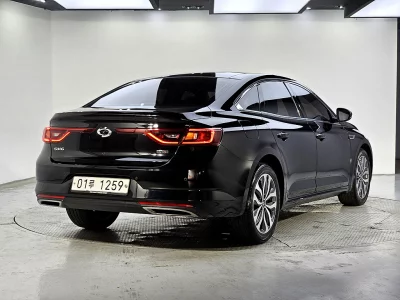 Renault SM6