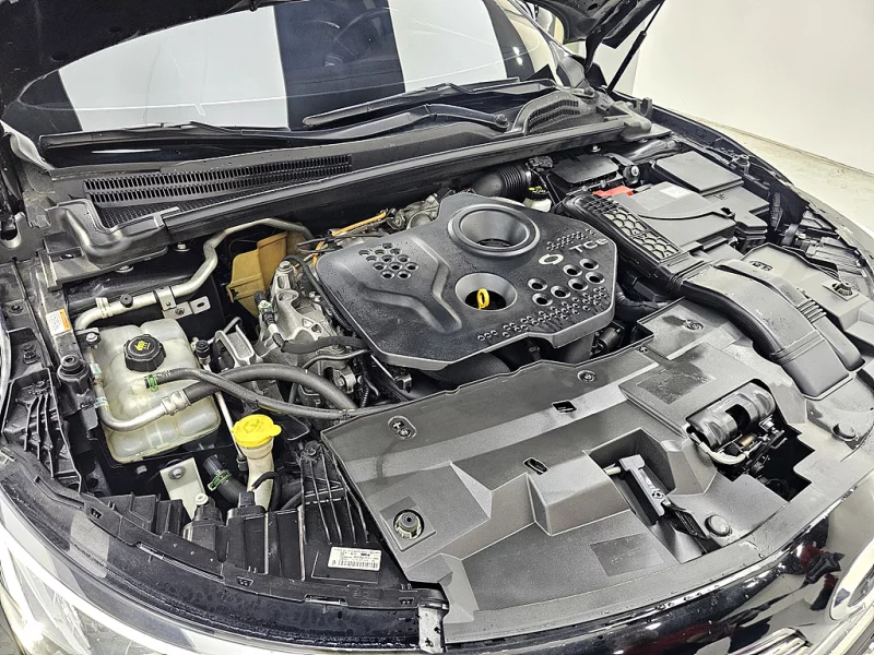 Renault SM6