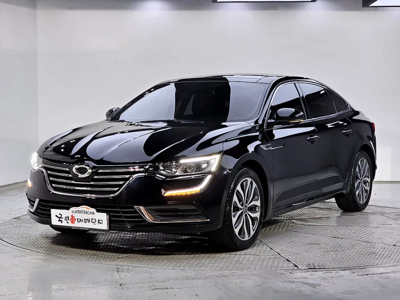 Renault SM6