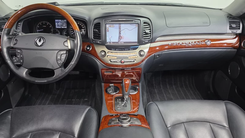SsangYong Chairman W