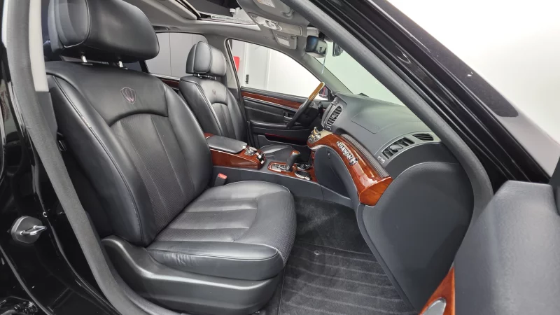 SsangYong Chairman W
