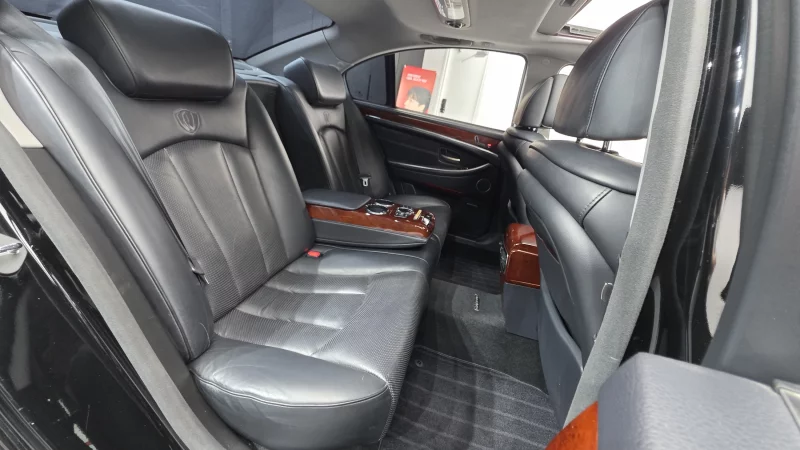 SsangYong Chairman W