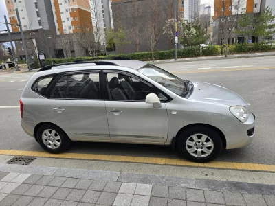 Kia Carens
