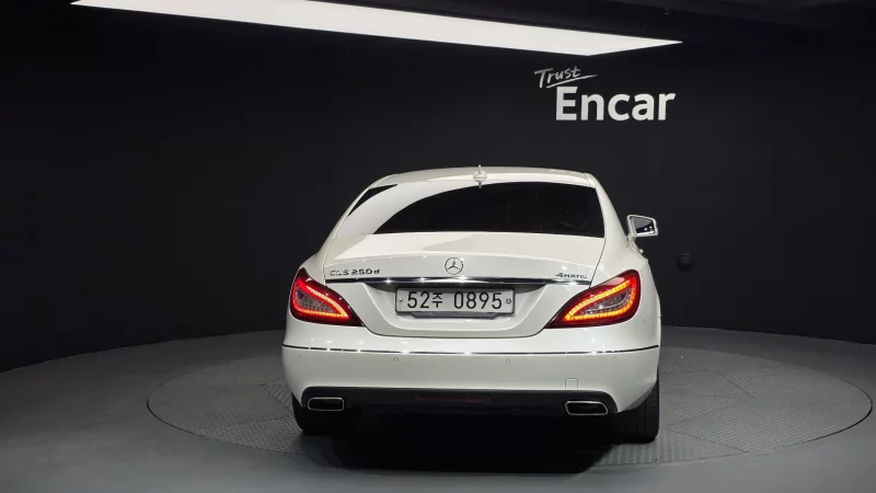 Mercedes-Benz CLS-Class