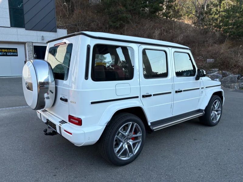 Mercedes-Benz G-Class