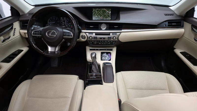 Lexus ES350