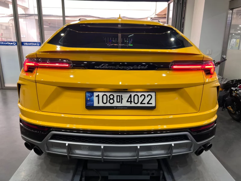 Lamborghini URUS