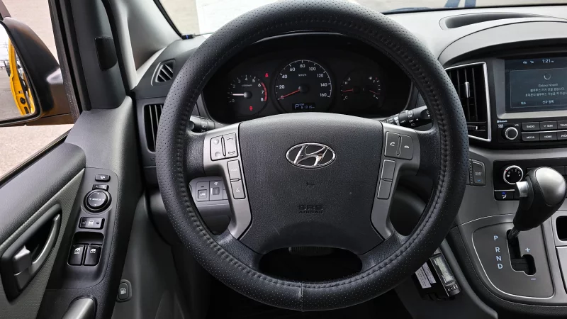 Hyundai Grand Starex