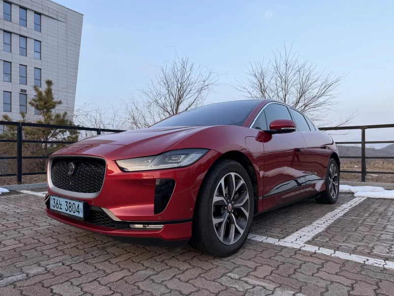 Jaguar I-PACE