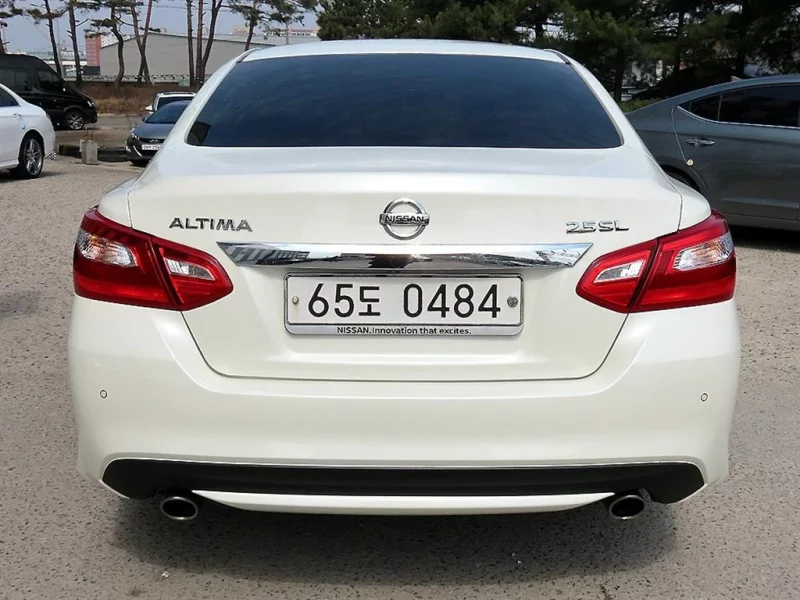 Nissan Altima