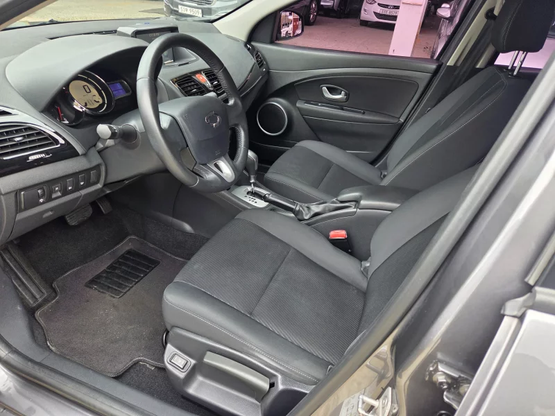 Renault SM3