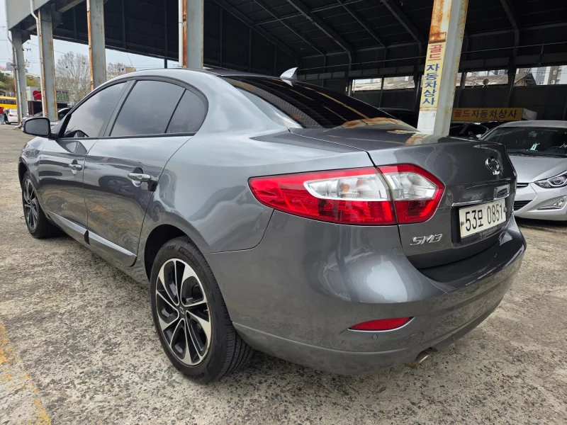 Renault SM3