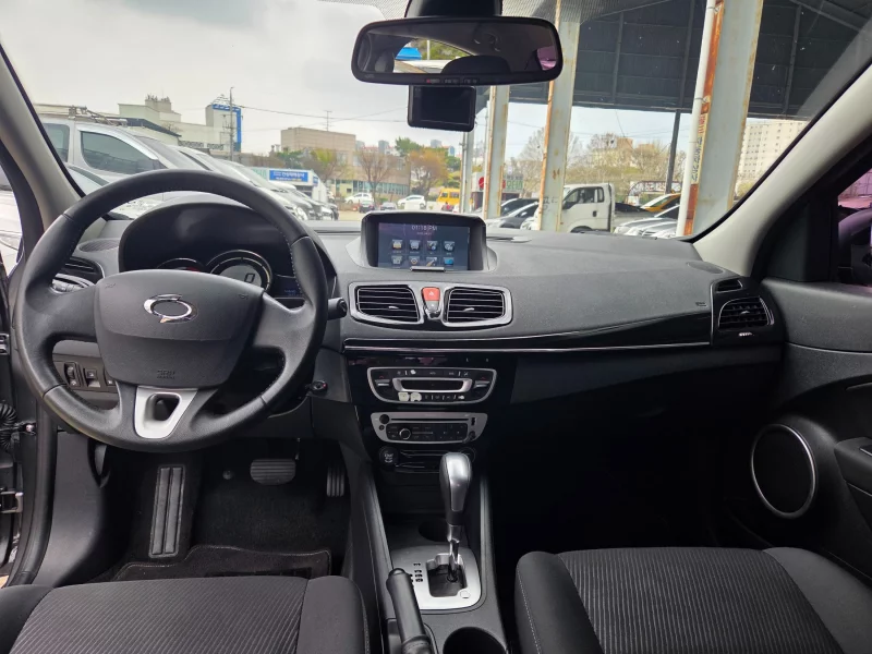Renault SM3