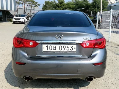 Infiniti Q50