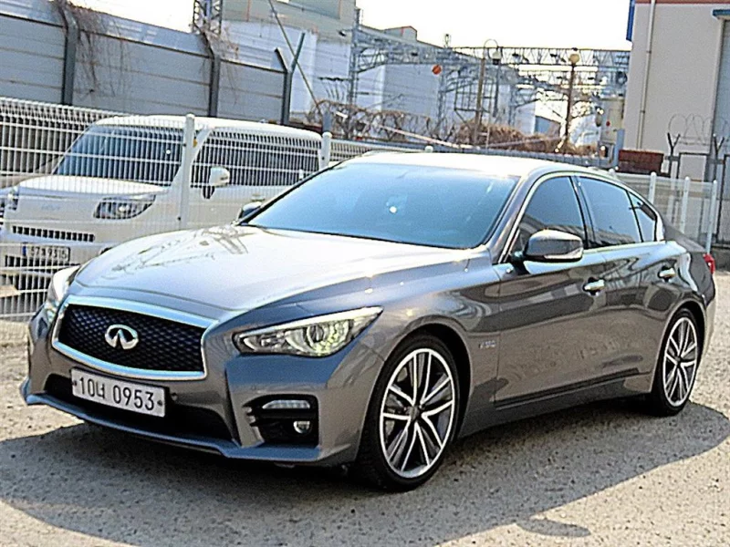 Infiniti Q50