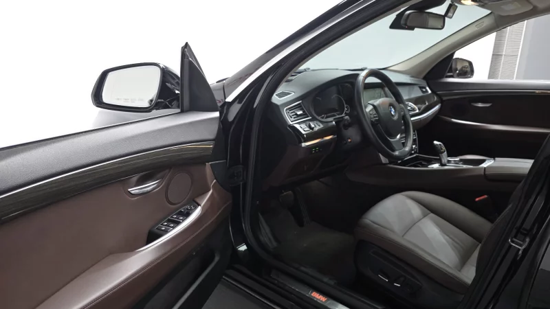 BMW 5-Series Gran Turismo