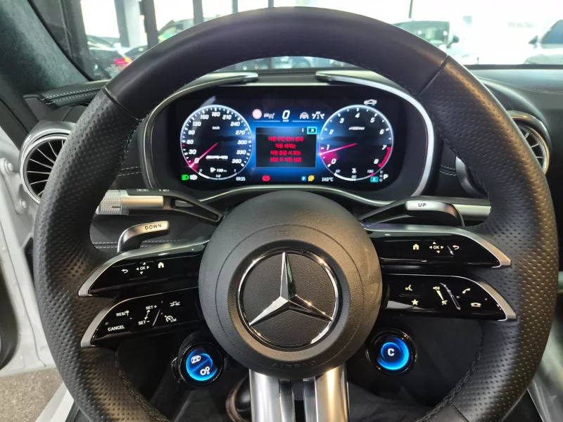 Mercedes-Benz SL-Class