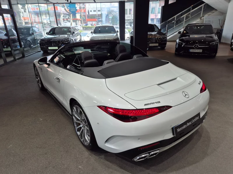 Mercedes-Benz SL-Class