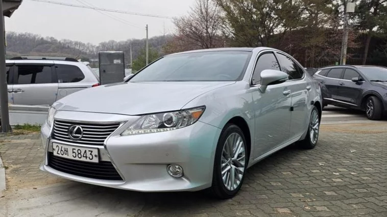 Lexus ES350