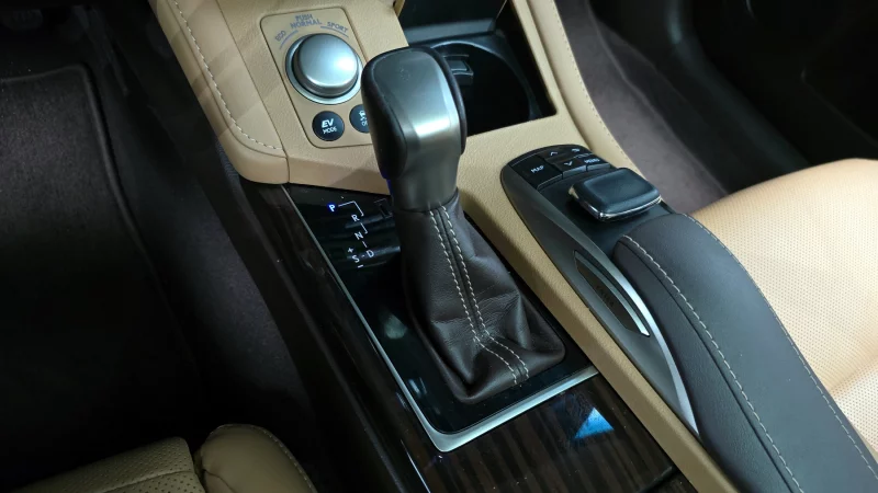 Lexus ES300h