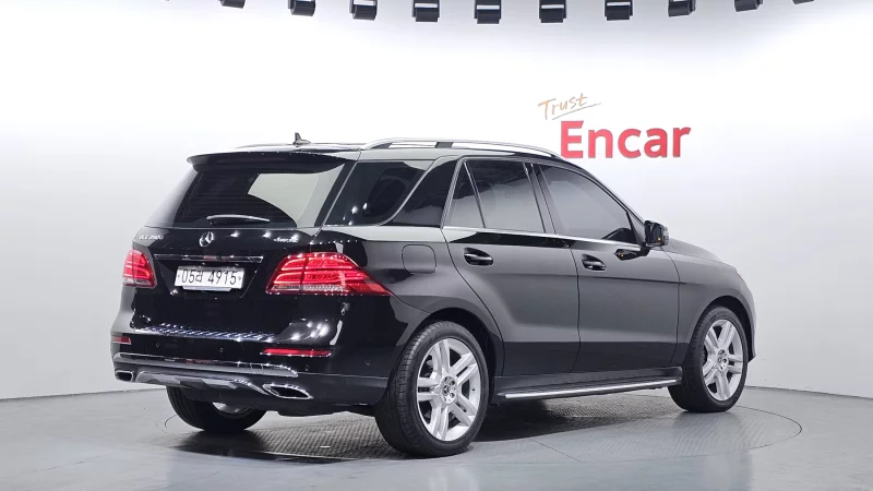 Mercedes-Benz GLE-Class