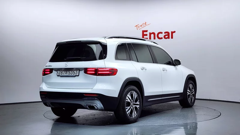 Mercedes-Benz GLB-Class