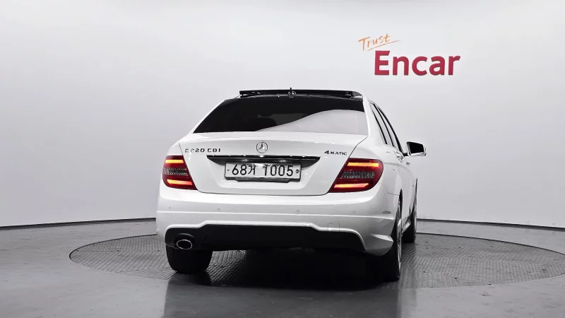 Mercedes-Benz C-Class