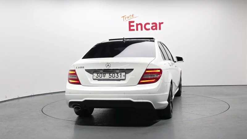 Mercedes-Benz C-Class