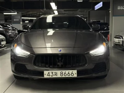 Maserati GHIBLI